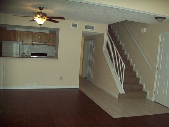 4th image of 6255 Escondido Dr APT 6B
