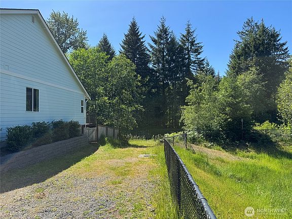 3rd image of 1711 Cyrene Drive NW
