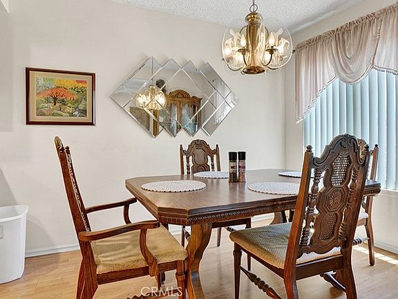 4th image of 1013 W Orangewood Ave