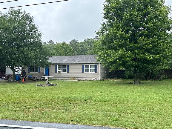 4th image of 18557 Sandhill Ln