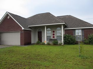 3000 Sydney St, Ocean Springs, MS 39564