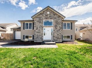 1015 Riverstone Trl, Petawawa, ON K8H 0B3