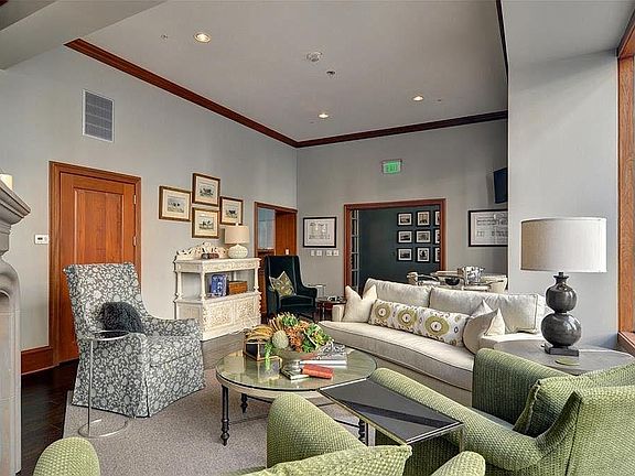 5th image of 411 W 7th St APT 301