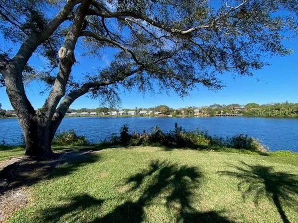 308 Timber Lake Dr, Bradenton, FL 34210