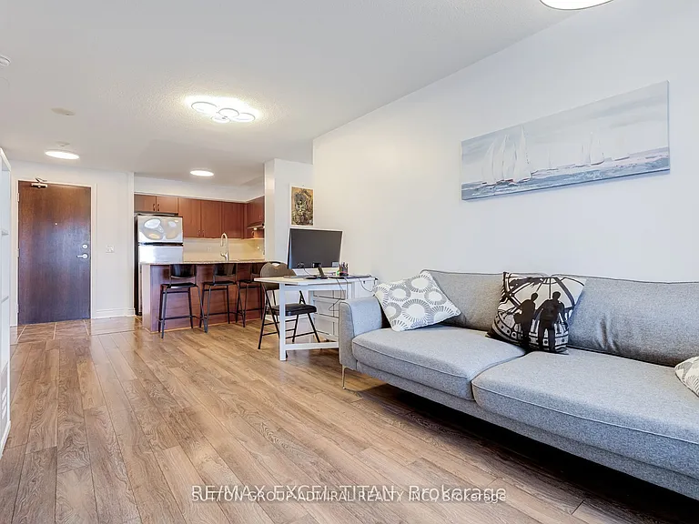 7 N Park Rd #908 — Photo 8
