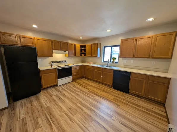 Cedar Hill, 3540 Smith Dr #3, Endicott, NY 13760