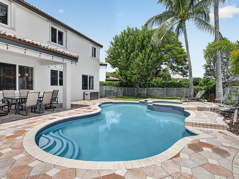 3701 Condor Ct — Photo 32