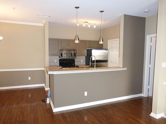 5th image of 204 Vinings Forest Cir SE