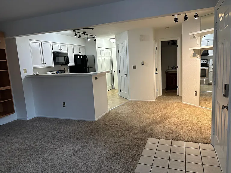 828 S Vance St #A — Photo 17