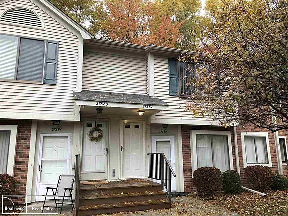 2nd image of 27587 Harrison Woods Ln #62/H