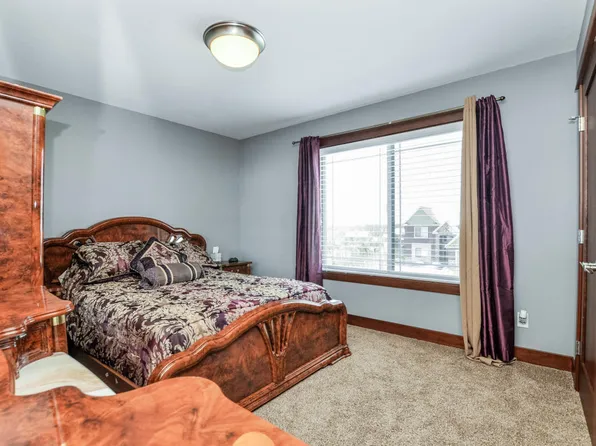 3983 Cedarwood Rd NE, Rochester, MN 55906