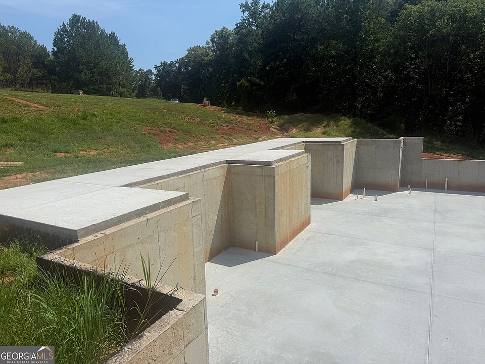 1st image of 415 Forest Pointe Dr