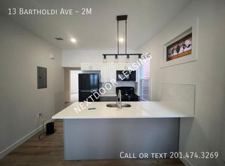 13 Bartholdi Ave #2M, Jersey City, NJ 07305