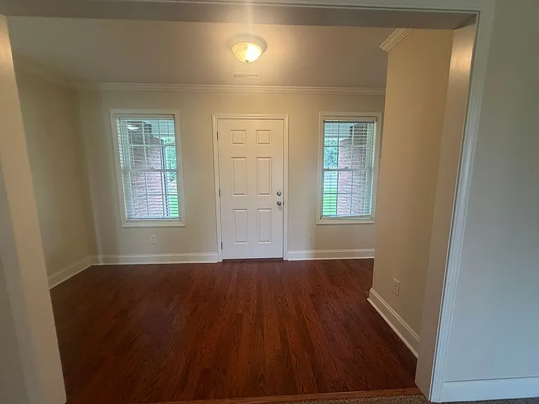 1345 Raccoon Rd — Photo 8