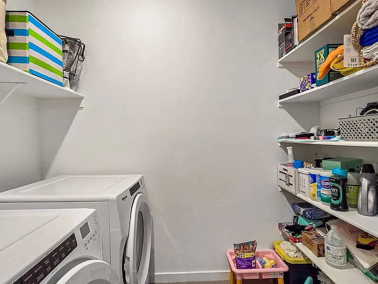 8820 W Agora Ln — Photo 24