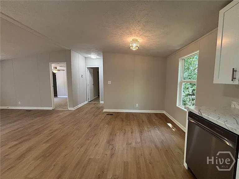 132 Cemetary Rd — Photo 12