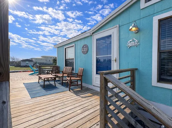 123 4th St, Mexico Beach, FL 32456