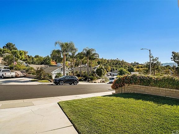 4th image of 27723 Clark Ct