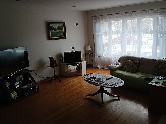 4th image of 7106 W Schreiber Ave