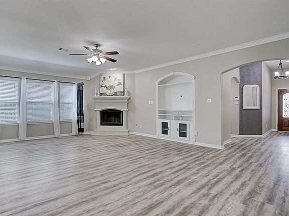 4th image of 21519 Barrett Knolls Dr