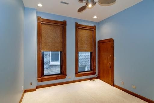 5th image of 2019 N Sheffield Ave APT 203