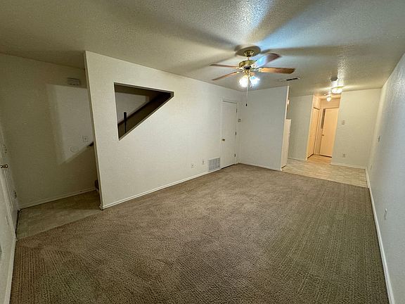 5th image of 2005 Monte Carlo Ln APT B