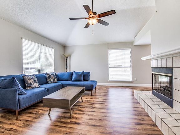 3rd image of 1533 Winter Park Ln