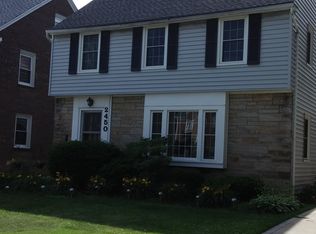2450 Traymore Rd, University Heights, OH 44118