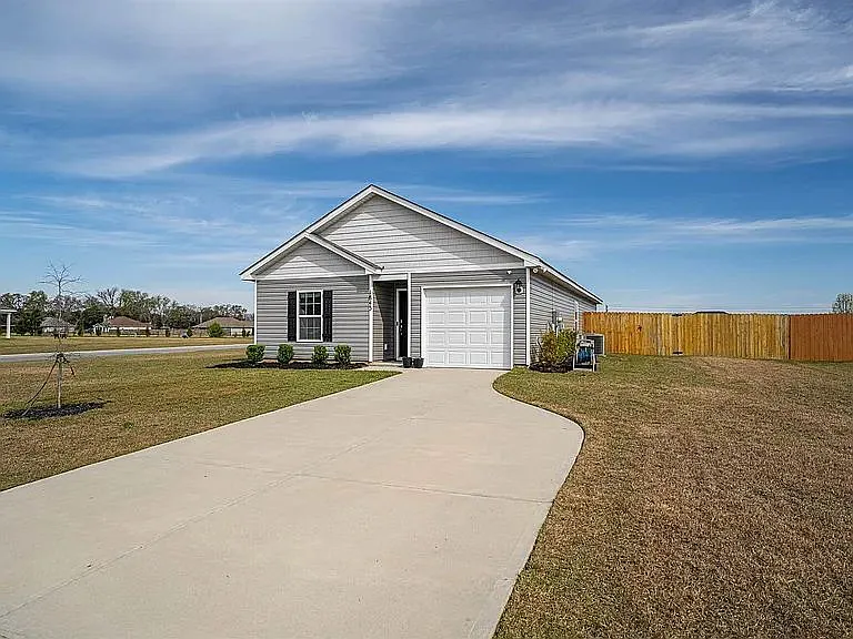 1843 Wildhorse Dr — Photo 2
