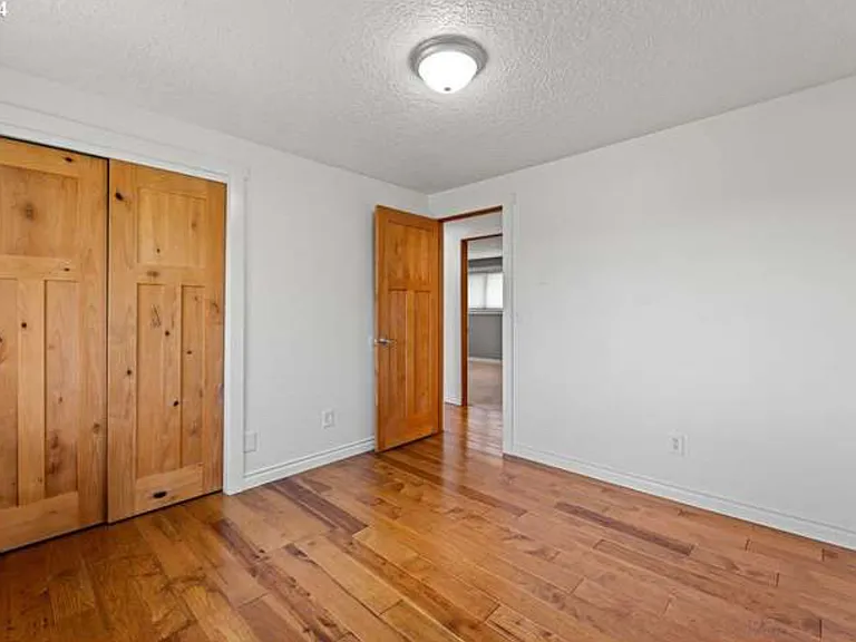 3325 NE 161st St — Photo 11
