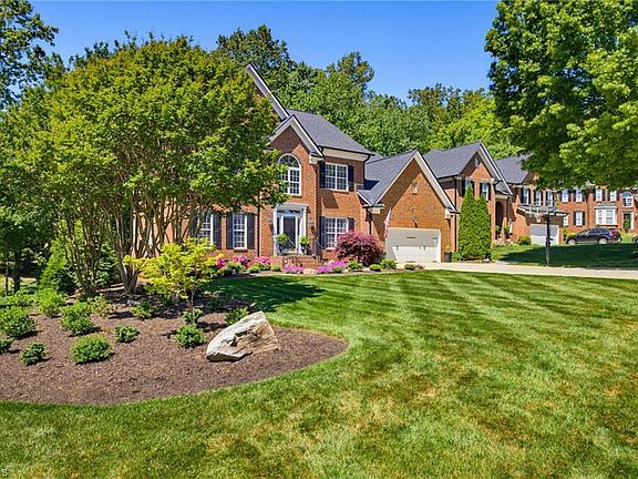 2nd image of 212 Oakmont Park Ct