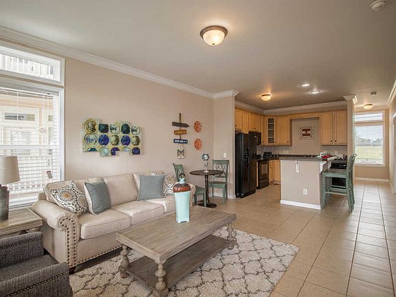 5th image of 1515 E Beach Blvd