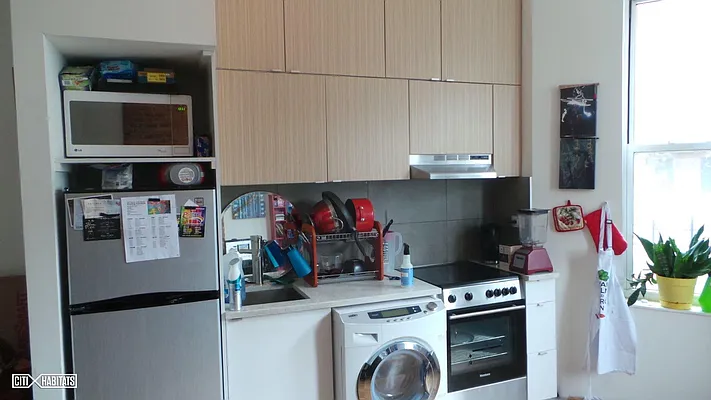 Rented by Citi Habitats | media 25