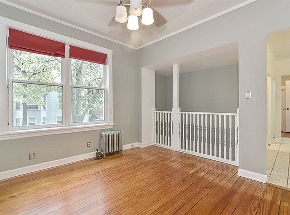 5th image of 5053 N Oakley Ave #1