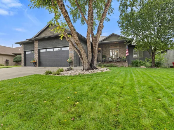 3704 S Orchid Ave, Sioux Falls, SD 57110