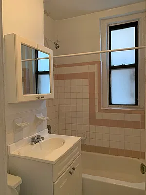 Rented by Page Real Estate | media 9