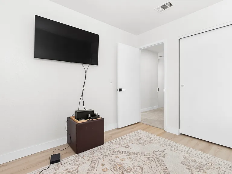 8337 Tide Pool Dr — Photo 25