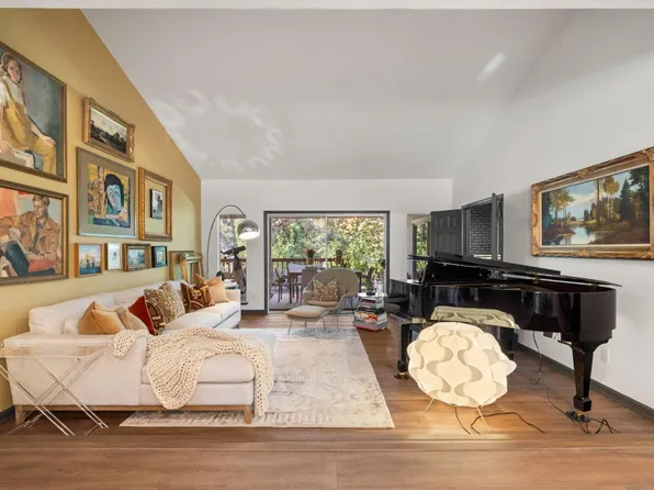 8493 Rolling Creek Way, Fair Oaks, CA 95628