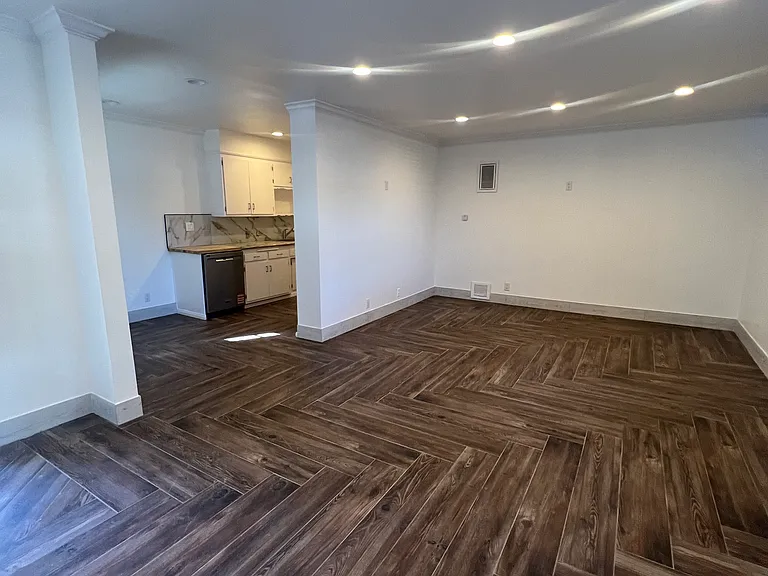 829 N San Vicente Blvd #1 — Photo 7