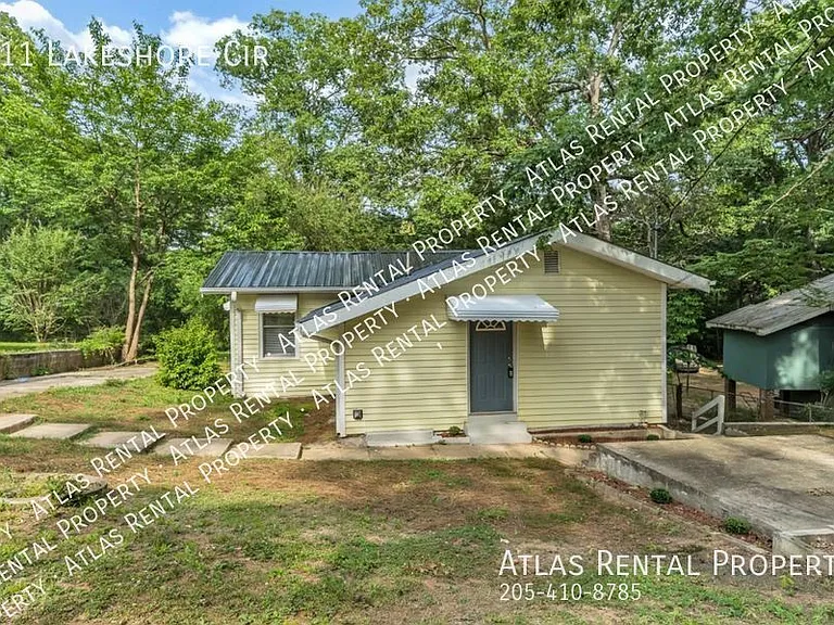 211 Lakeshore Cir — Photo 1
