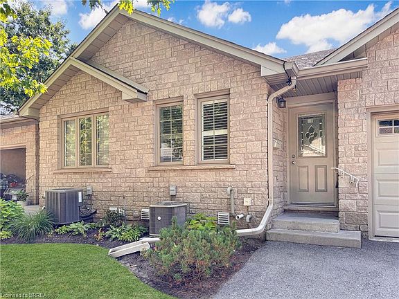 2nd image of 35 Stratford Ter #35