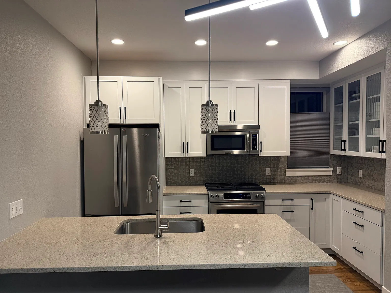 4 bed, 2480 sqft, $4,995 — Photo 4