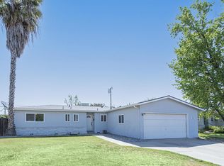 1931 N Kensington Way, Hanford, CA 93230