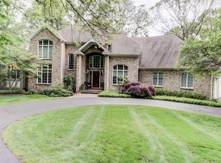 7620 Thornapple River Dr SE, Caledonia, MI 49316