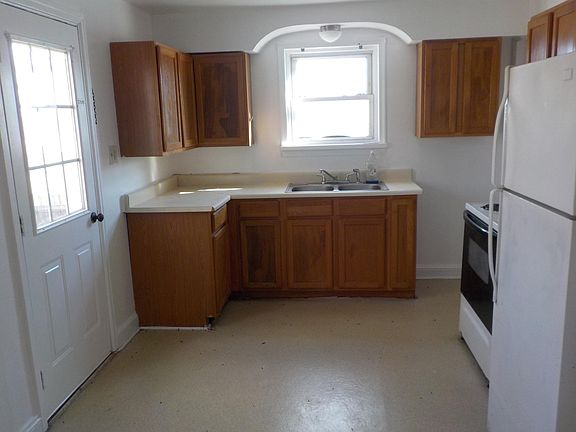 4th image of 59 Verona Court Blvd
