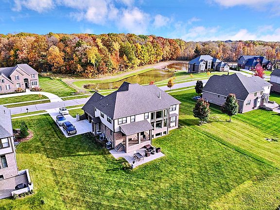 2nd image of 3504 Royal Berkshire Ln