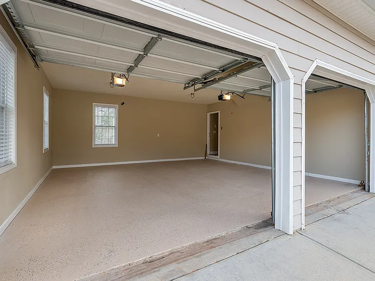8675 Copperridge Dr — Photo 36