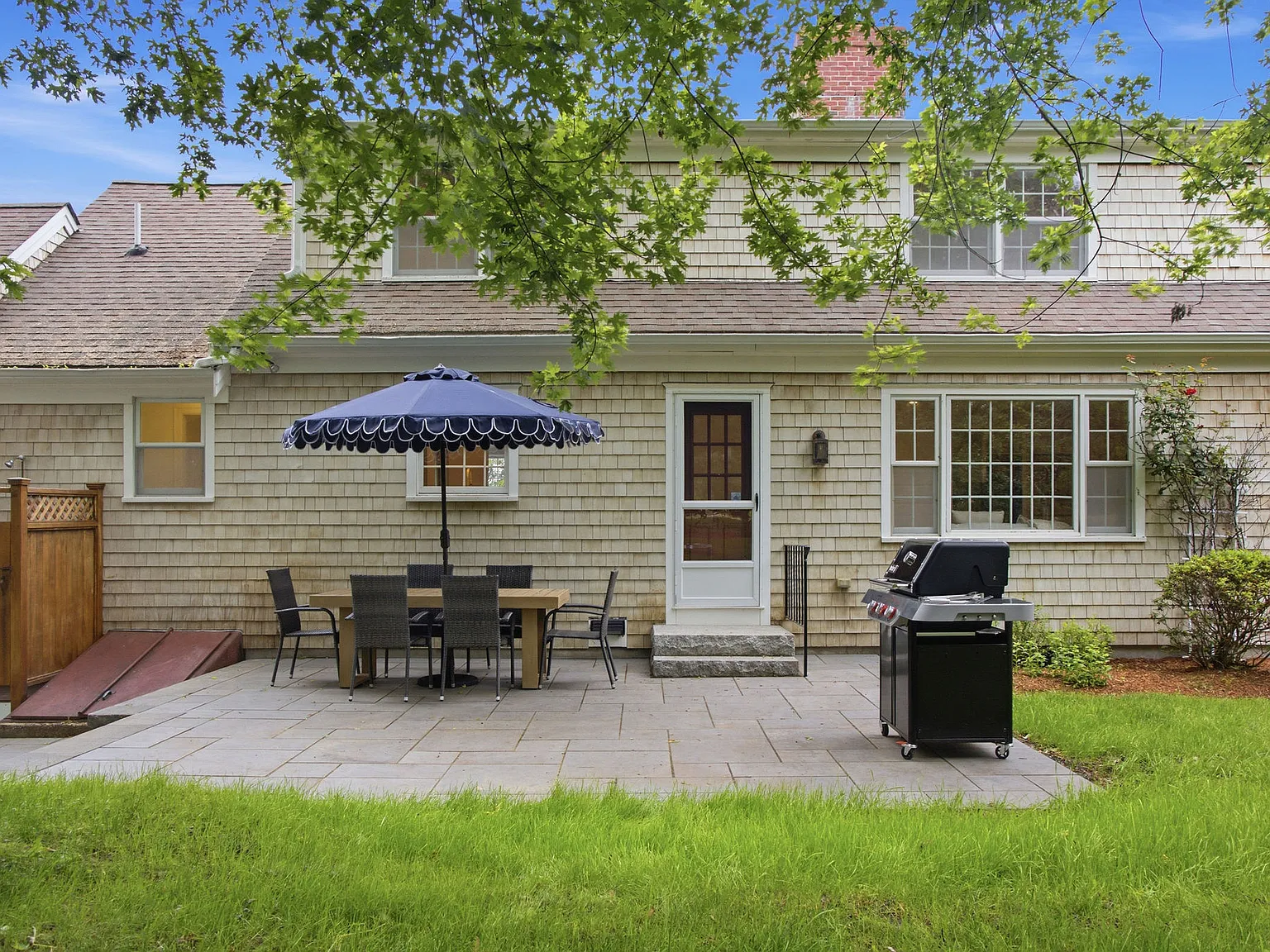 4 bed, 2843 sqft, $5,250 — Photo 4