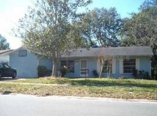 1143 Foxwood Dr, Lutz, FL 33549