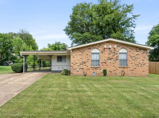 4476 Double Tree Rd, Memphis, TN 38109